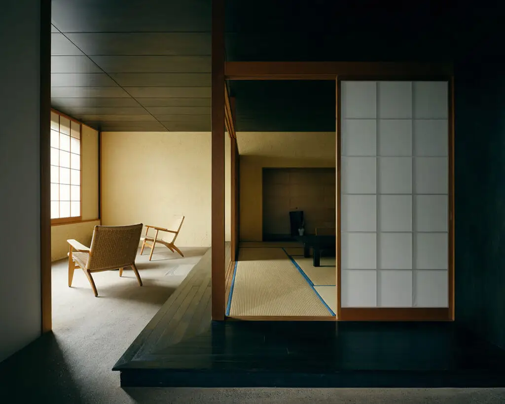 minimal Japanese hotel room